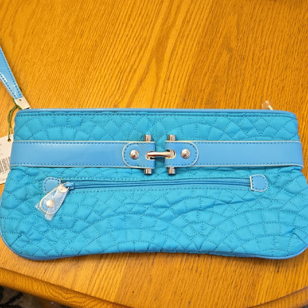 Nwt Vera Bradley Quilted Clutch